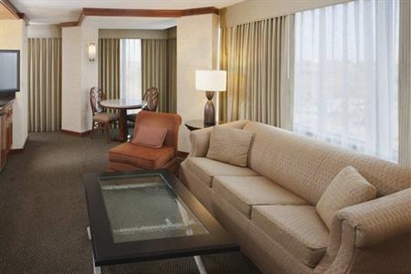 фото отеля DoubleTree by Hilton Kansas City - Overland Park