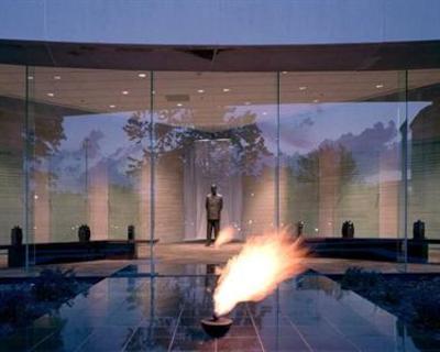 фото отеля DoubleTree by Hilton Kansas City - Overland Park