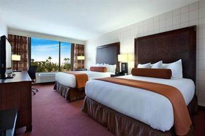 фото отеля Red Lion Hotel Anaheim