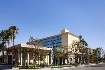 фото отеля Red Lion Hotel Anaheim