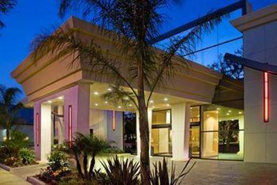 фото отеля Red Lion Hotel Anaheim