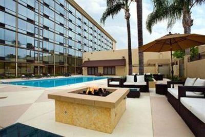 фото отеля Red Lion Hotel Anaheim