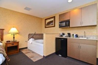 фото отеля Best Western Kelly Inn & Suites Fargo