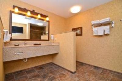 фото отеля Best Western Kelly Inn & Suites Fargo