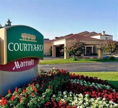 фото отеля Courtyard Chicago Waukegan/Gurnee