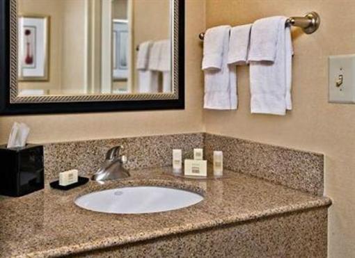 фото отеля Courtyard by Marriott Philadelphia Airport