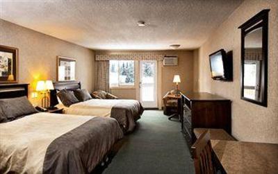 фото отеля High Country Inn Banff