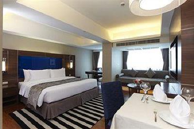 фото отеля Legacy Suites Bangkok
