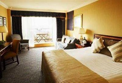 фото отеля De Vere Grand Harbour