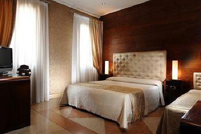 фото отеля Hotel Abbazia