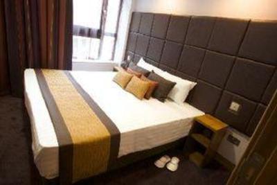 фото отеля Roomzzz Aparthotel Leeds