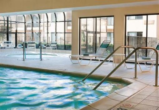 фото отеля Courtyard Milwaukee Brookfield