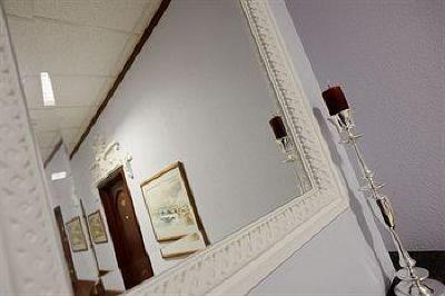 фото отеля Kristoff Hotel