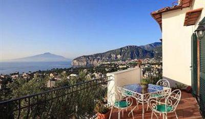 фото отеля M Suites Sorrento