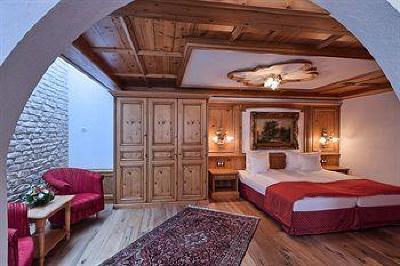 фото отеля Hotel Binderbubi Sighisoara