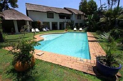 фото отеля Hamilton Parks Country Lodge