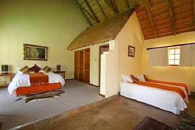 фото отеля Hamilton Parks Country Lodge