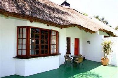 фото отеля Hamilton Parks Country Lodge