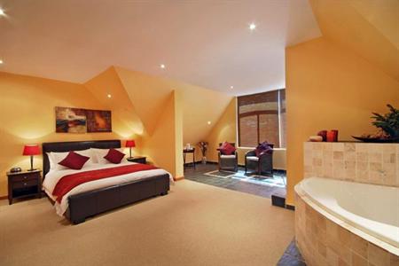 фото отеля Mandalay Beach Guest House
