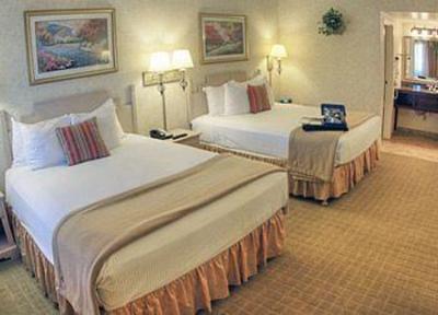 фото отеля Best Western InnSuites Hotel & Suites Phoenix