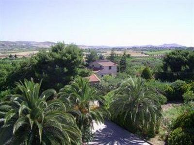фото отеля Tra i Frutt Bed & Breakfast Racalmuto