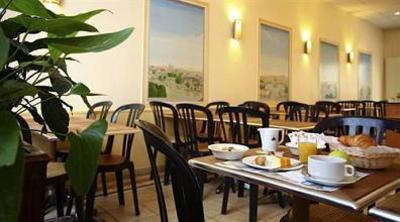 фото отеля Brit Hotel - Le Parisiana
