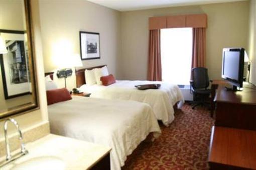 фото отеля Hampton Inn & Suites Memphis-Shady Grove Road