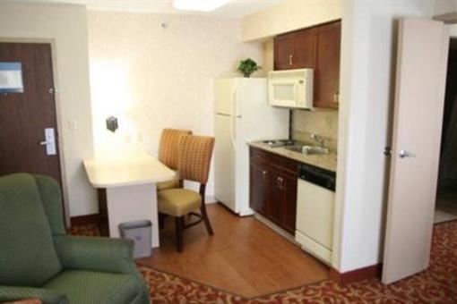 фото отеля Hampton Inn & Suites Memphis-Shady Grove Road