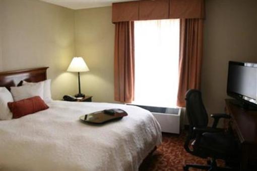 фото отеля Hampton Inn & Suites Memphis-Shady Grove Road