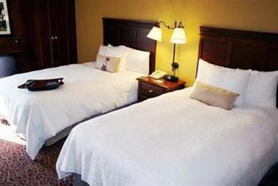 фото отеля Hampton Inn Brookfield