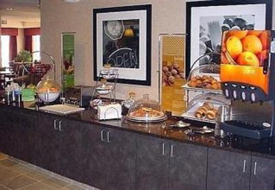 фото отеля Hampton Inn Brookfield