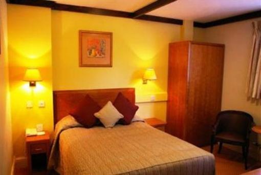 фото отеля Farnham House Hotel