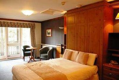 фото отеля Farnham House Hotel