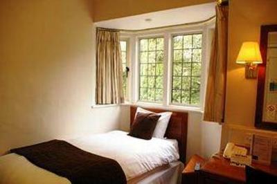 фото отеля Farnham House Hotel