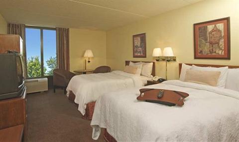 фото отеля Hampton Inn Norfolk Naval Base