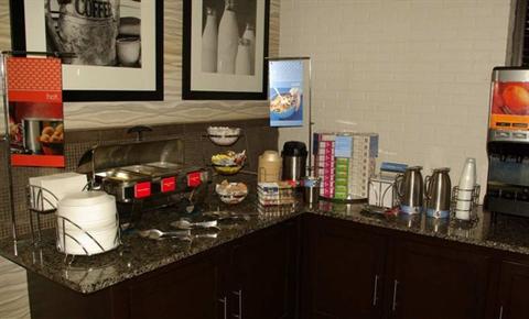 фото отеля Hampton Inn Norfolk Naval Base