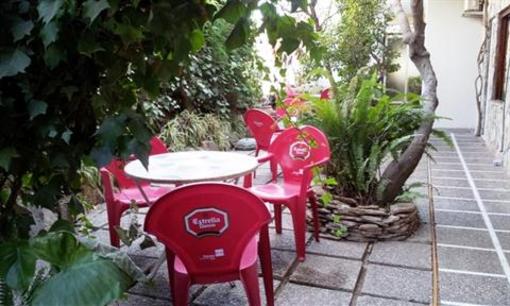 фото отеля Hostal Univers