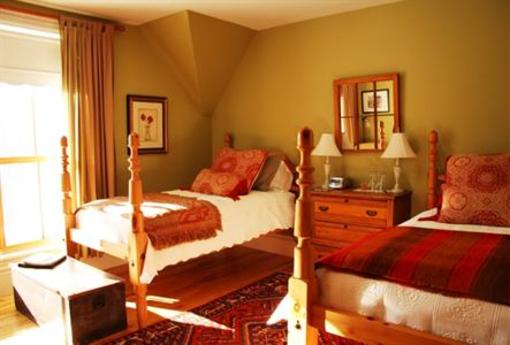 фото отеля Gillespie House Inn
