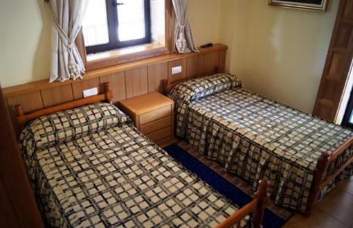 фото отеля Hostal Albergue Villa San Clemente