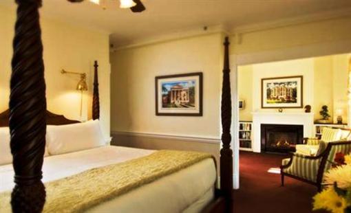 фото отеля The Inn at Cape Cod