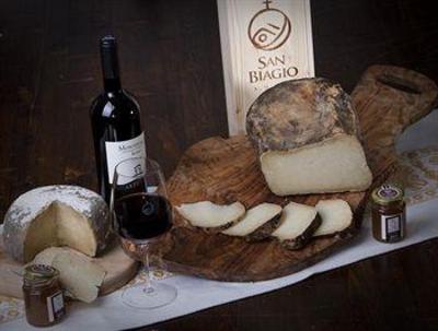 фото отеля Relais San Biagio Antico Monastero Nocera Umbra