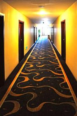 фото отеля Yijia Business Hotel Dalian