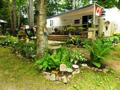 фото отеля Red Eagle Family Campground