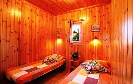 фото отеля Serra de Prades Camping - Bungalow Park