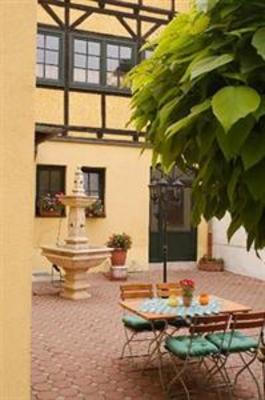 фото отеля Hotel Zur Altstadt