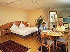 фото отеля Hotel Zum Grunen Kranz