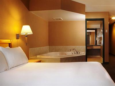 фото отеля Ramada Hotel Downtown Prince George