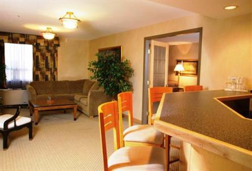 фото отеля Ramada Hotel Downtown Prince George