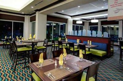 фото отеля Hilton Garden Inn North Little Rock