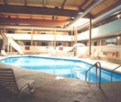фото отеля Ramada Inn Oshkosh
